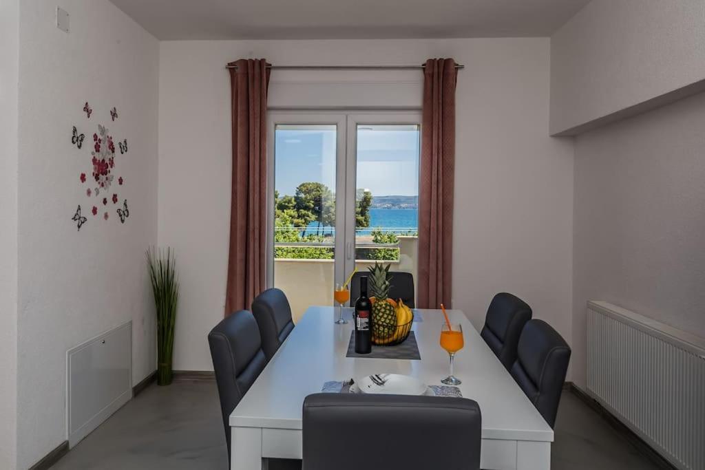 Beach Apartment Andela A2 Kaštela Buitenkant foto